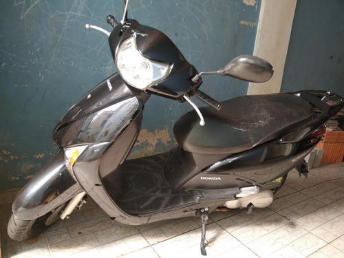 Imagem 1 de 3 de Honda Lead