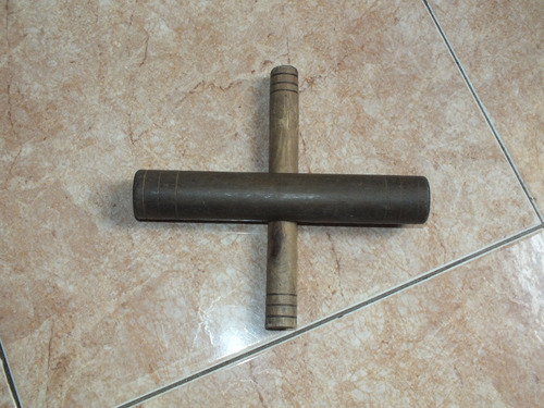 Imagen 2 de 2 de Clave Cubana Musical De Madera
