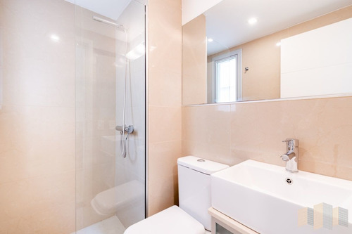 Imagen 7 de 28 de Apartamento De Tres Dormitorios En Suite En Venta Con Vista El Mar En Primera Línea Playa Brava