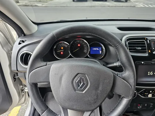 Renault Logan 1.6 Privilege / Intens