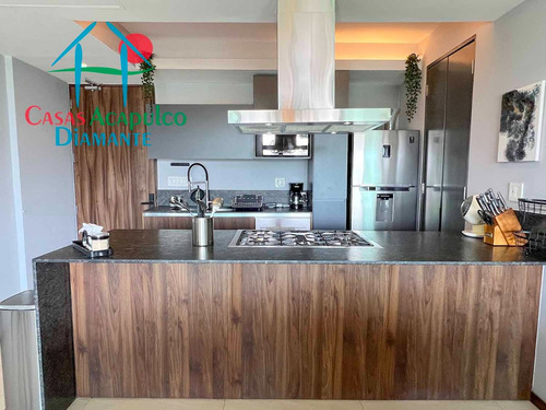Cad La Isla Fiji R5. En Condominio De Playa. Terraza Con Vista A Las Áreas Comunes