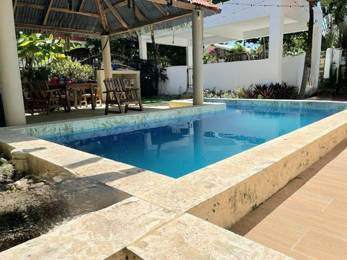 Venta De Villa A Pasos De La Playa Para Rentabilizar De Inme