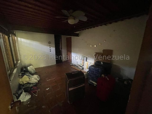 Acogedora Casa En Venta En Alto Hatillo. Negociable