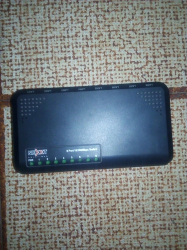 Imagen 1 de 5 de Switch De 8 Puertos Nexxt/internet/wan/red/cable/computadora