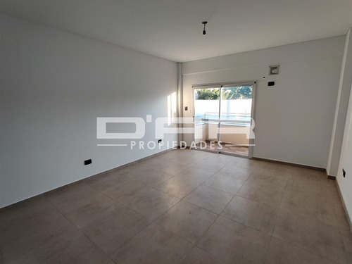 Imagen 9 de 13 de 2 Amb Contrafrente Con 2 Baños Y Patio!! Cochera Opcional - Pieres 900