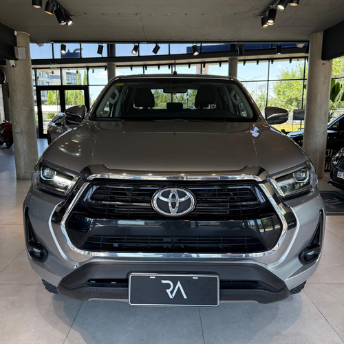 Toyota Hilux Pick-up 2.8 Cd Srv 177cv 4x2