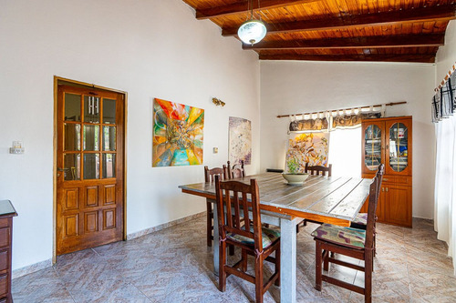Casa En Venta En Granadero Baigorria Centro
