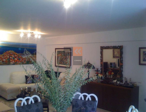 Precioso Apartamento Con Vista Al Puerto De Punta Del Este, Ubicado En La Peninsula.- Ref: 1386