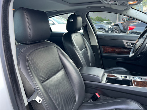 Jaguar XF Premium