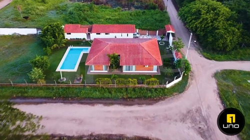 Imagen 8 de 15 de Linda Casa Quinta En Venta En Cotoca - Santa Cruz