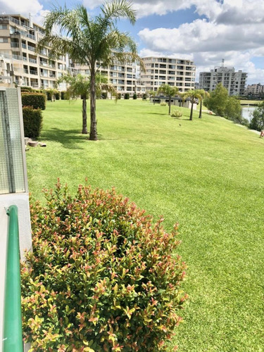Departamento Vista Al Lago En Planta Baja Con Patio Y Parrilla, Único!!