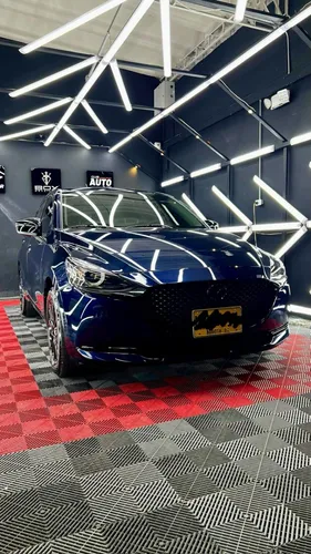 Mazda 2 Hatchback Carbon Edition Modelo 2023