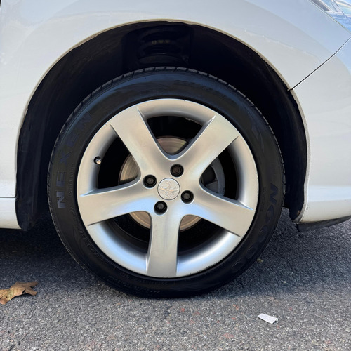 Peugeot 408 1.6 Feline Hdi 115cv