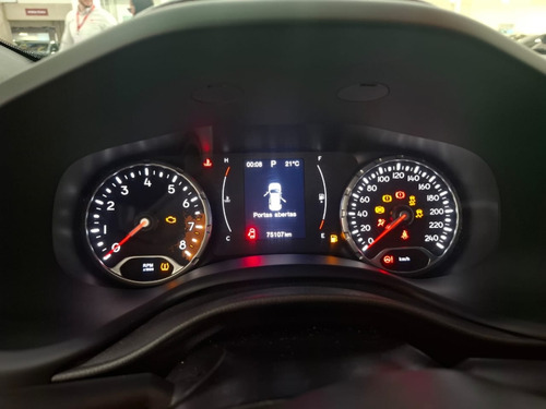 Jeep Renegade RENEGADE 1.8 16V FLEX LONGITUDE 4P AUTOMÁTICO