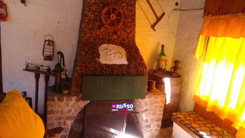 Venta Casa Quinta 6 Ambientes Barrio 20 De Junio