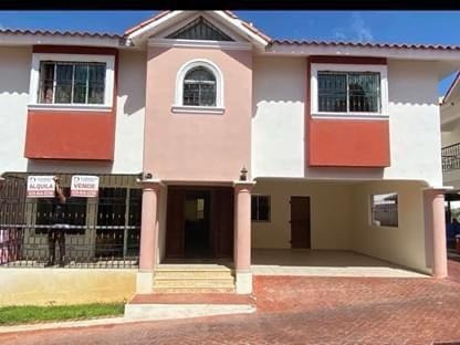 Vendo Townhouse En Buena Vista Norte La Romana Melisacol