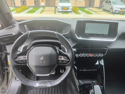 Peugeot 2008 Gt Line 8 Cambios