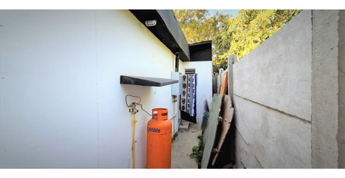 Sitio Con Instalaciones Y Patente Para Restaurant, En La Cru