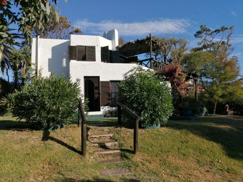 Imagen 6 de 14 de Casa A La Venta Con Vista Al Mar En Piriapolis