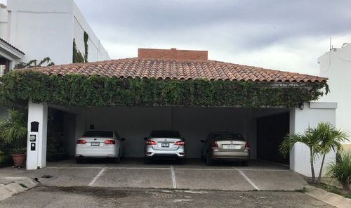 Imagen 2 de 16 de Casa En Privada Cochera 3 Carros