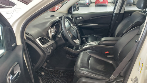 Dodge Journey 2.4 Sxt 7 Pasajeros At