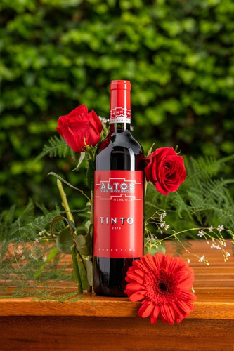 Imagen 5 de 5 de Vino Altos Las Hormigas Blend Tinto - Caja 6 X 750ml