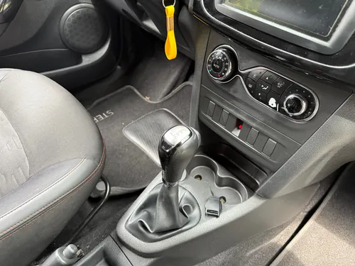 Renault Stepway 1.6 Intense Automática