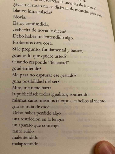 Libro Ama De Caza Karina Macció Editorial Lisboa
