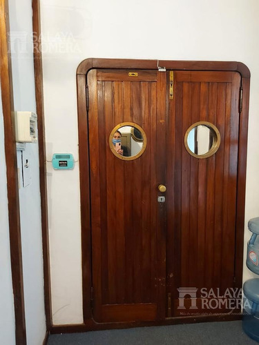 Imagen 3 de 17 de Oficina En Venta - Tribunales Con Un Encanto Diferente