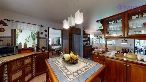 Casa En Venta De 4 Dorm. En Vitacura