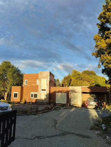Vendemos Casa De 4d3b En Condominio Los Arrayanes