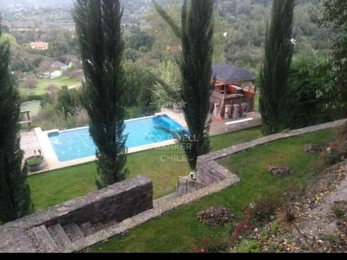 Casa En Arriendo Laguna Aculeo Con Vista Privilegiada