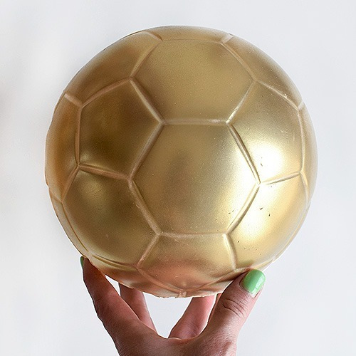 Imagen 4 de 7 de Set Moldes Cake Sorpresa Pelota De Fútbol Parpen
