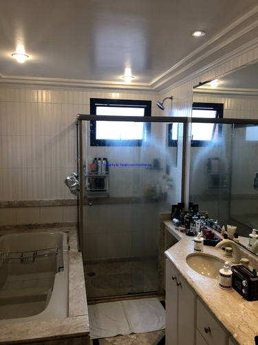 Imagem 22 de 25 de Apartamento 220m², 04 Dormitórios (sendo 02 Suítes, 01 Máster), 04 Banheiros E 04 Vagas Na Garagem. Condomínio Com Portaria, Segurança 24hrs, Piscina - 21010600 - 34158111