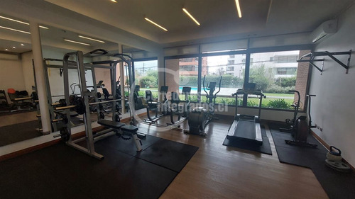 Departamento En Venta De 3 Dorm. En Vitacura