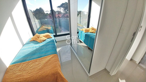 Imagen 10 de 19 de Apartamento En Venta 3 Dormitorios!