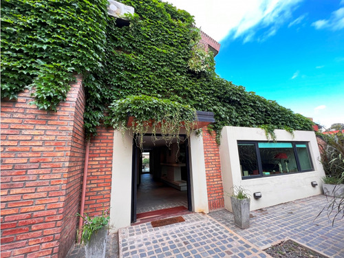 Venta Casa En Carlos Paz Exclusiva A 100 Mts De La Costa