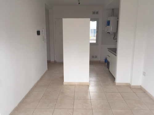Imagen 17 de 24 de En Venta. Departamento Planta Alta Con Cochera San Miguel