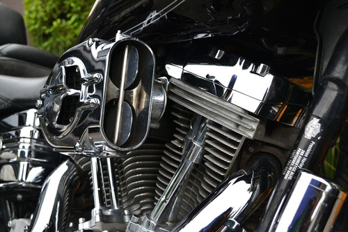 Imagen 8 de 15 de Espectacular Harley Dyna Super Glide 6 Vel Muchos Accesorios