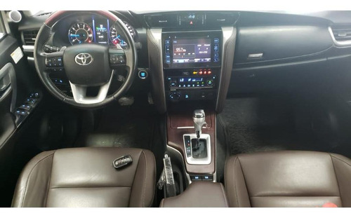 Toyota Hilux Sw4 Srx Diamo. 4x4 2.8 Tb Die Aut. 7 Lug.
