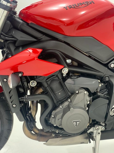 Imagem 7 de 11 de Triumph Street Triple 2018