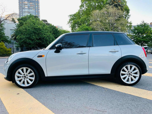 Imagen 7 de 10 de Mini Cooper 2018 1.5 F56 Pepper Wired 136cv