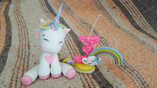 Unicornio Pony En Porcelana Fria