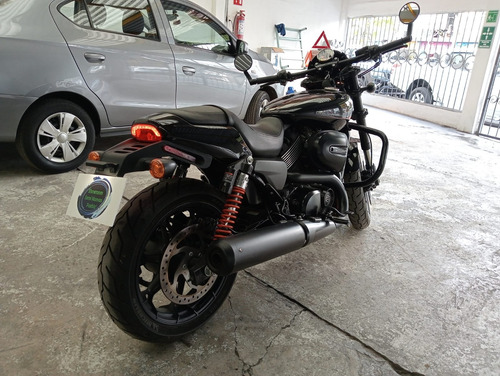 Harley Davidson Street Rod 750
