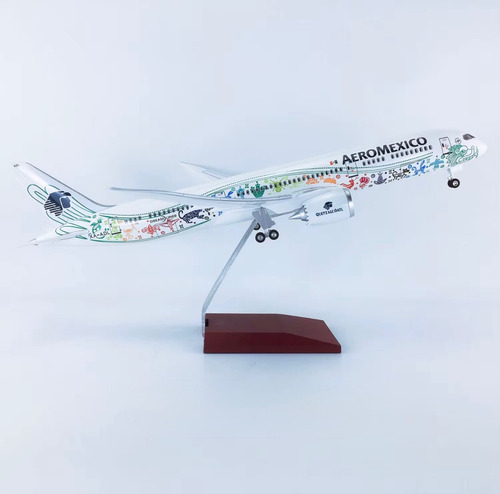 Avión A Escala 1/85 (50cm) 787 Quetzalcóatl Con Luz Led 787 Quetzalcóatl