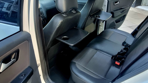 Volkswagen Suran 1.6 Limited Edition