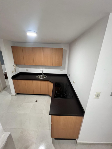Apartamento Tipo Estudio En Alquiler Para Ejecutivo Ubicado En Urbanizacion El Bosque Residencias Monticello Valencia.st