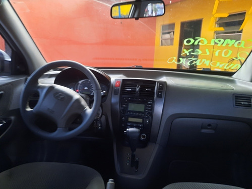 Imagem 11 de 13 de Hyundai Tucson 2013 2.0 Gls 4x2 Flex Aut. 5p