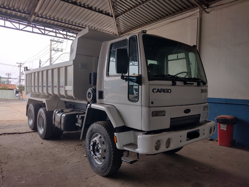 Cargo 2622 Ano 2008, Caçamba De 10 M3, Traçado.