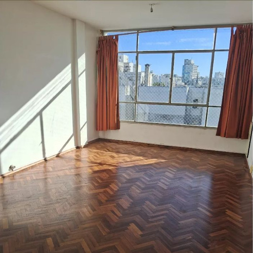 Apartamento En Alquiler De 2 Dormitorios En Cordón!!